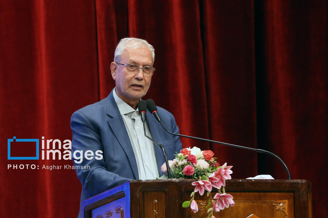 دستیار رئیس‌جمهور: انجمن‌های علمی در کمیسیون‌های دولت مشارکت می‌کنند