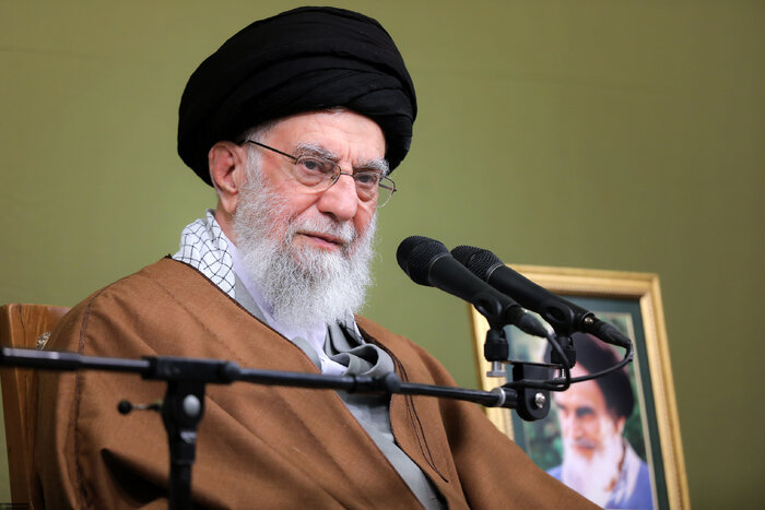 بیانات رهبر انقلاب در دیدار با جمعی از شاعران