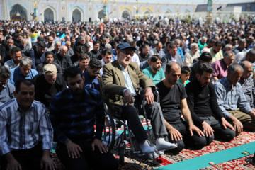 تحویل سال ۱۴۰۴ در حرم امام رضا (ع)