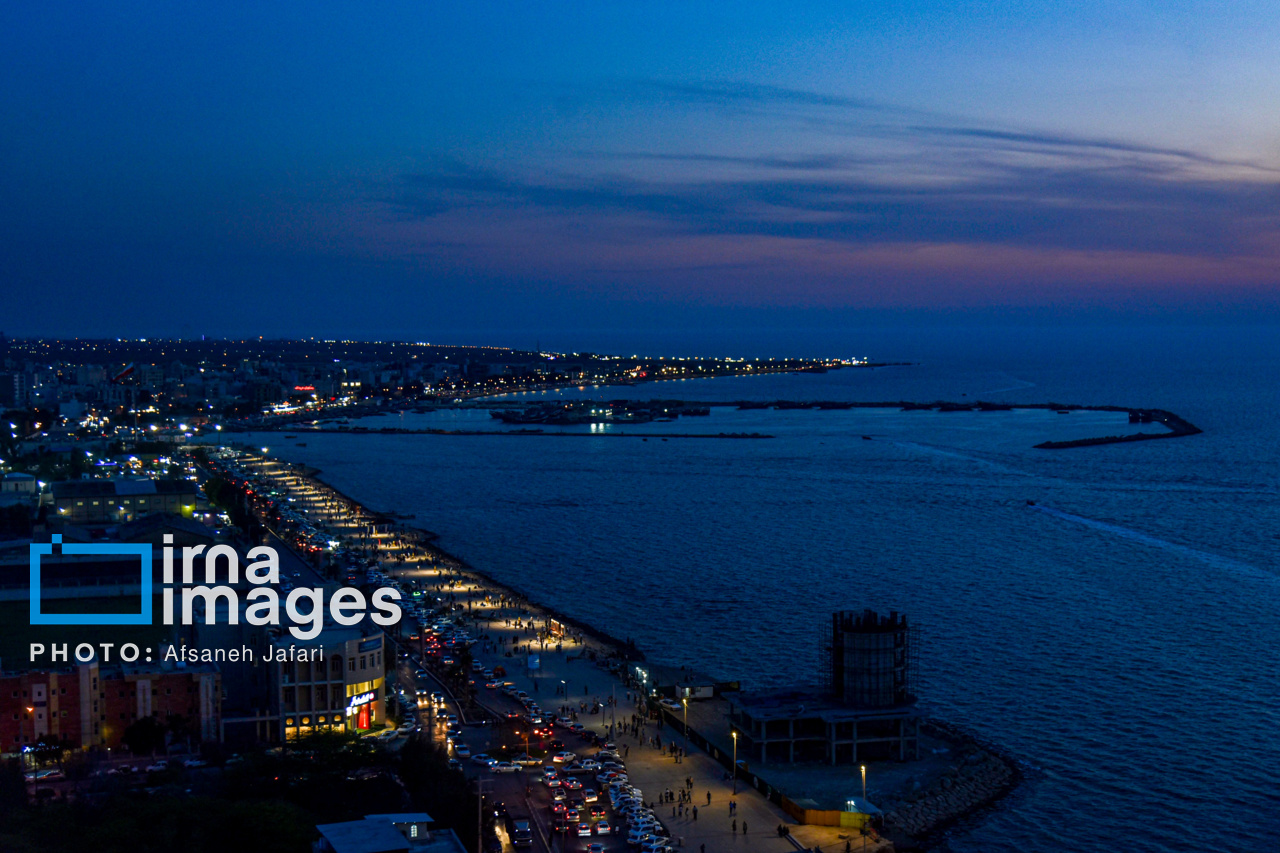 ممنوعیت تردد دریایی در مسیر جزیره کیش و بنادر چارک و آفتاب برای سومین روز