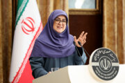 مهاجرانی: نگاه مادرانه زنان کارگر، ضامن اصلاح و آبادانی جامعه است
