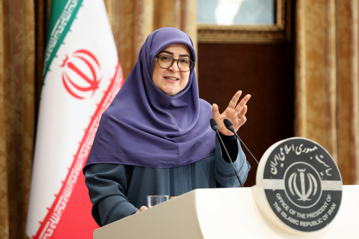 اولین نشست خبری سخنگوی دولت در سال 1404