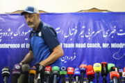 بوژوویچ فعلا ماندنی است