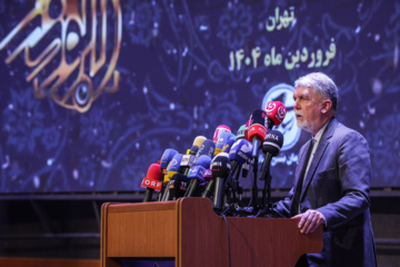 وزیر فرهنگ: باید مرجعیت رسانه‌های داخلی را تقویت کنیم