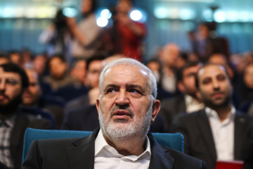 وزیر نیرو: سه هزار مگاوات برق به صورت انشعاب غیرمجاز مصرف می‌شود