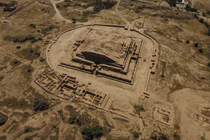 رنگ تاریخ؛ زنگ گردشگری