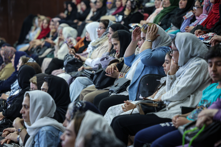 مراسم تجلیل از زنان کارگر