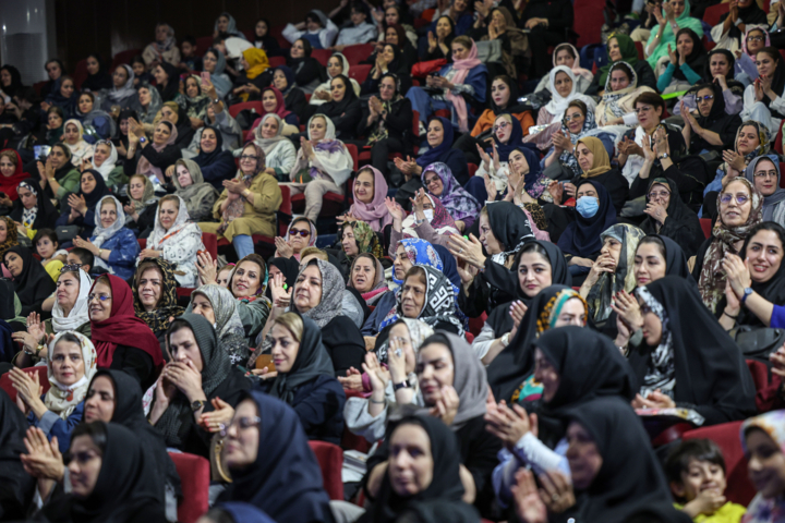مراسم تجلیل از زنان کارگر
