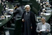 انتقاد نماینده تهران از عملکرد هیات رئیسه و افزایش قیمت برق و آب پرمصرف‌ها
