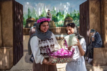 گل و گلاب میمند