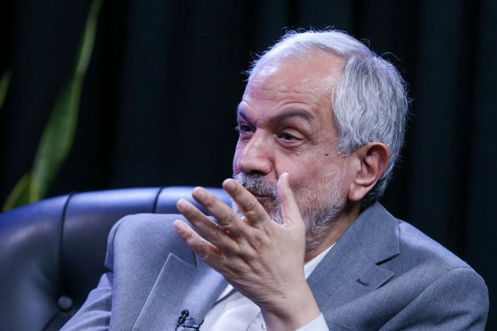 پرچم ایران نماد تمامیت ارضی کشور