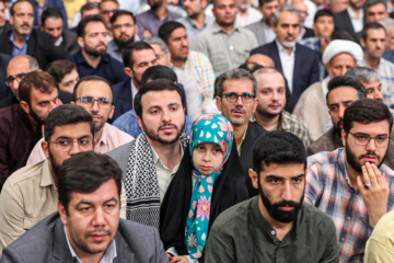 Həcc işçiləri Ali Məqamlı Rəhbərlə görüşüblər
