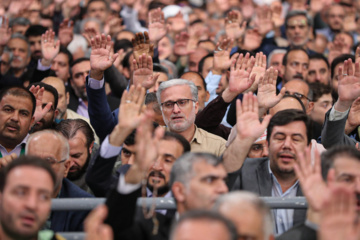 Həcc işçiləri Ali Məqamlı Rəhbərlə görüşüblər
