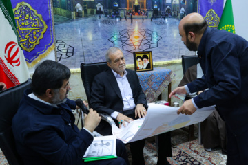رئیس جمهور: کمبود فضاهای آموزشی را با کمک مردم برطرف خواهیم کرد