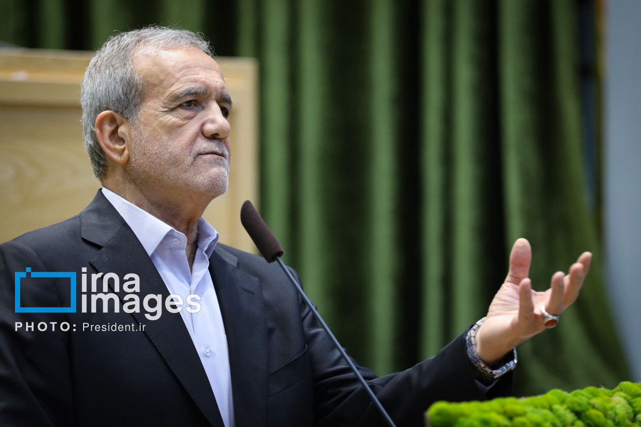 پزشکیان: مسیر حرکت همه ما باید کمک به نیازمندان و دردمندان باشد