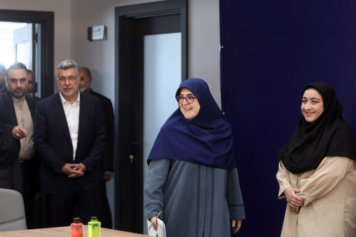نشست خبری سخنگوی دولت در بیمارستان سینا
