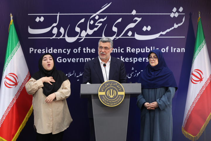 نشست خبری سخنگوی دولت در بیمارستان سینا