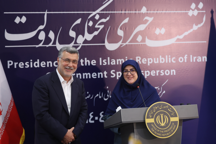 نشست خبری سخنگوی دولت در بیمارستان سینا
