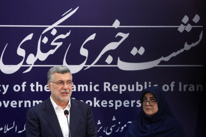 نشست خبری سخنگوی دولت در بیمارستان سینا