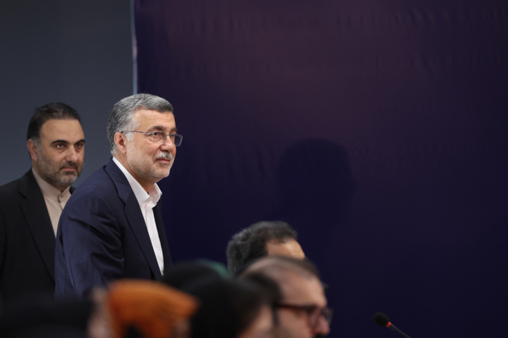 نشست خبری سخنگوی دولت در بیمارستان سینا