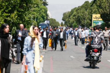 تکمیل ظرفیت پارکینگ‌های نمایشگاه تهران/ مردم از حمل‌ ونقل عمومی استفاده کنند