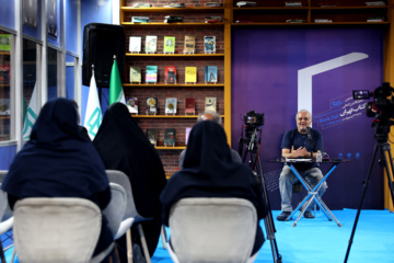 El 2º día de la 36ª edición de la Feria Internacional del Libro de Teherán