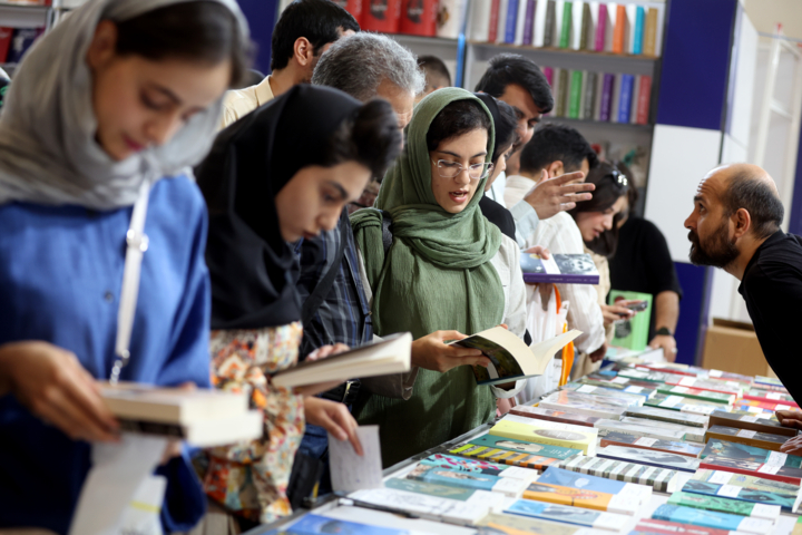 عادت مخرب خرید و خواندن/ چگونه می توان در دام Tsonduku قرار گرفت؟