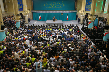 دیدار کارگران با رهبر انقلاب