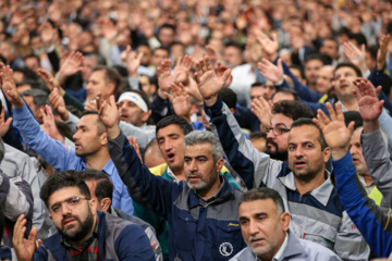 دیدار کارگران با رهبر انقلاب