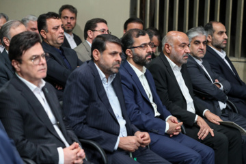 دیدار کارگران با رهبر انقلاب