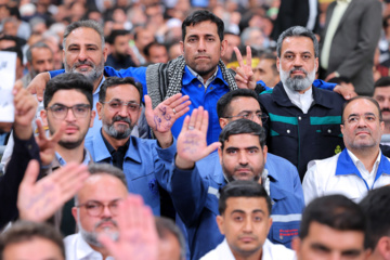 دیدار کارگران با رهبر انقلاب