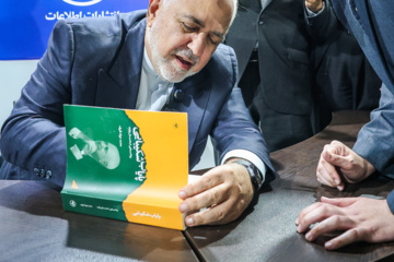 سی و ششمین نمایشگاه کتاب تهران - روز پنجم