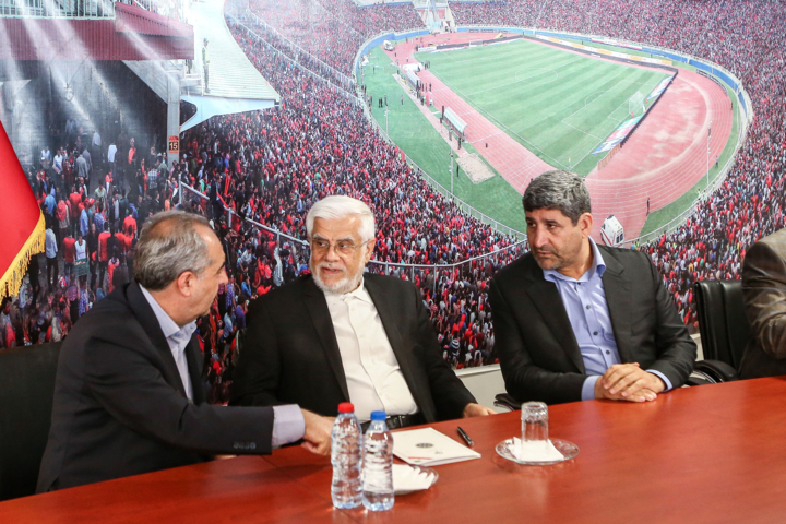بازدید معاون اول رئیس جمهور از ورزشگاه یادگار