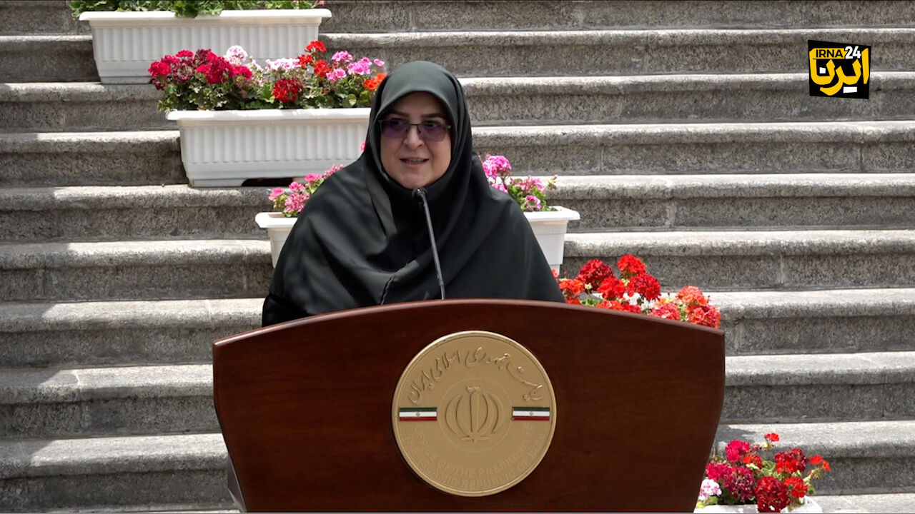 مهاجرانی: دولت در موعد مقرر گزینه وزارت اقتصاد را معرفی می‌کند