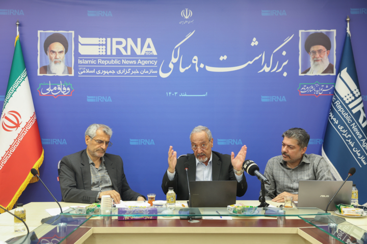 فردوسی؛ نگاهبان زبان فارسی و روایتگر هویت فرهنگی ایران