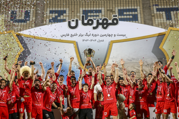 «تراکتور» ؛ قهرمان لیگ برتر فوتبال