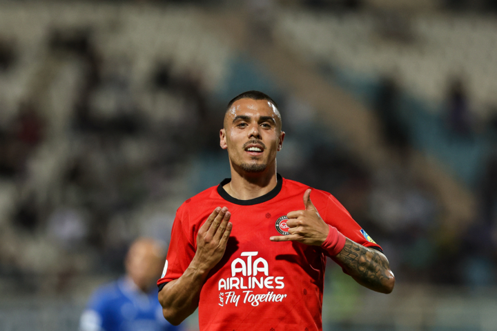 تیم منتخب لیگ بیستوچهارم فوتبال در قرق ستارههای تراکتور