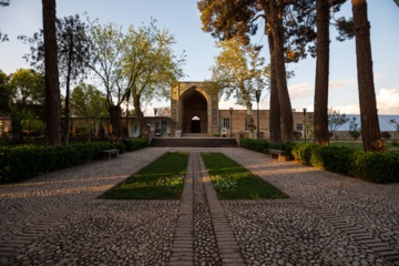 ۲۸ اردیبهشت ؛ «روز خیام»
