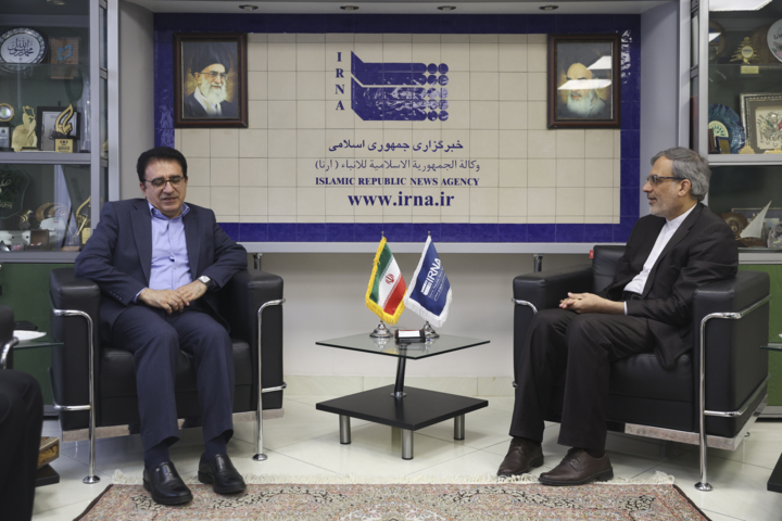 حضور «قادر آشنا» مشاور وزیر وزیر فرهنگ و ارشاد اسلامی و دبیر شورای فرهنگ عمومی کشور در ایرنا