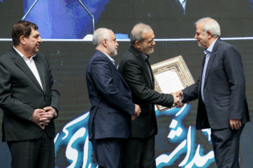 سالگرد شهادت شهید جمهور و شهدای خدمت