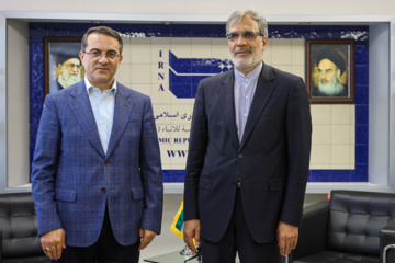 بازدید رییس امور اداری و استخدامی از ایرنا