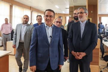 بازدید رییس امور اداری و استخدامی از ایرنا