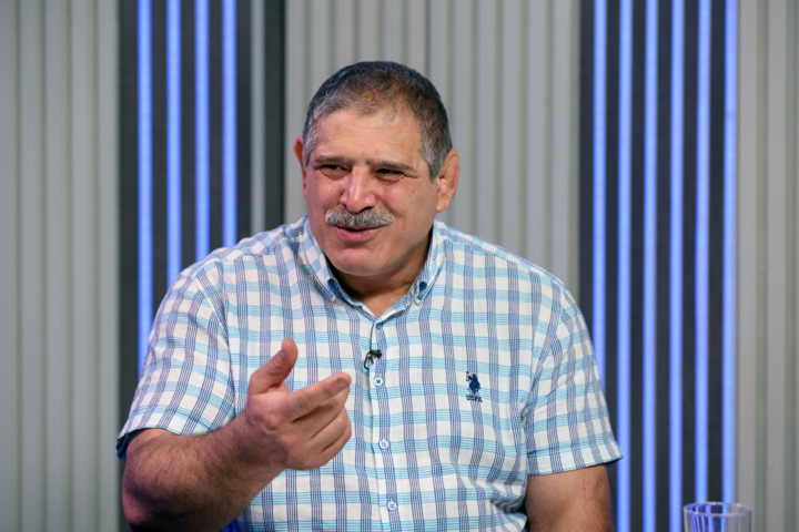 حضور «عباس جدیدی» پیشکسوت کشتی در ایرنا