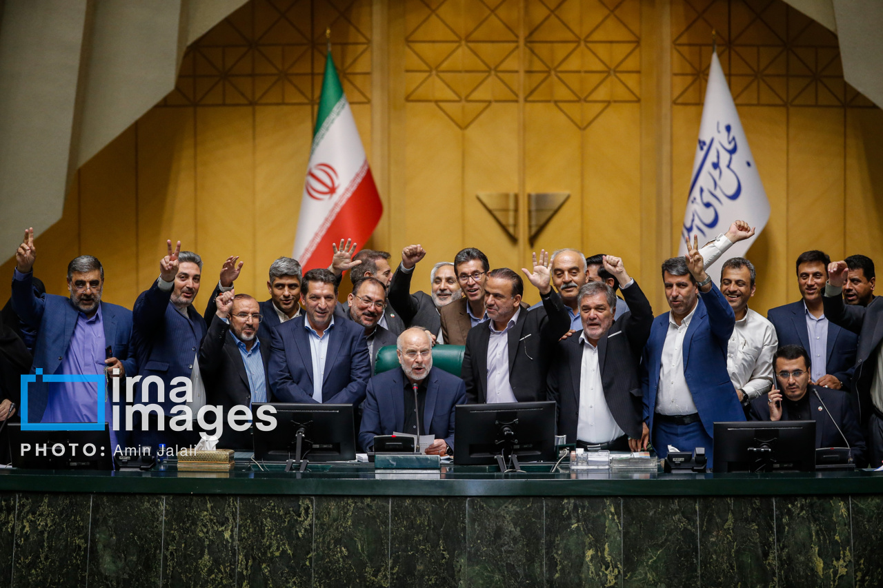 نماینده مشهد: بیش از ۲۰۰ نماینده به مدنی زاده رای اعتماد می دهند نماینده مشهد: بیش از ۲۰۰ نماینده به مدنی زاده رای اعتماد می دهند