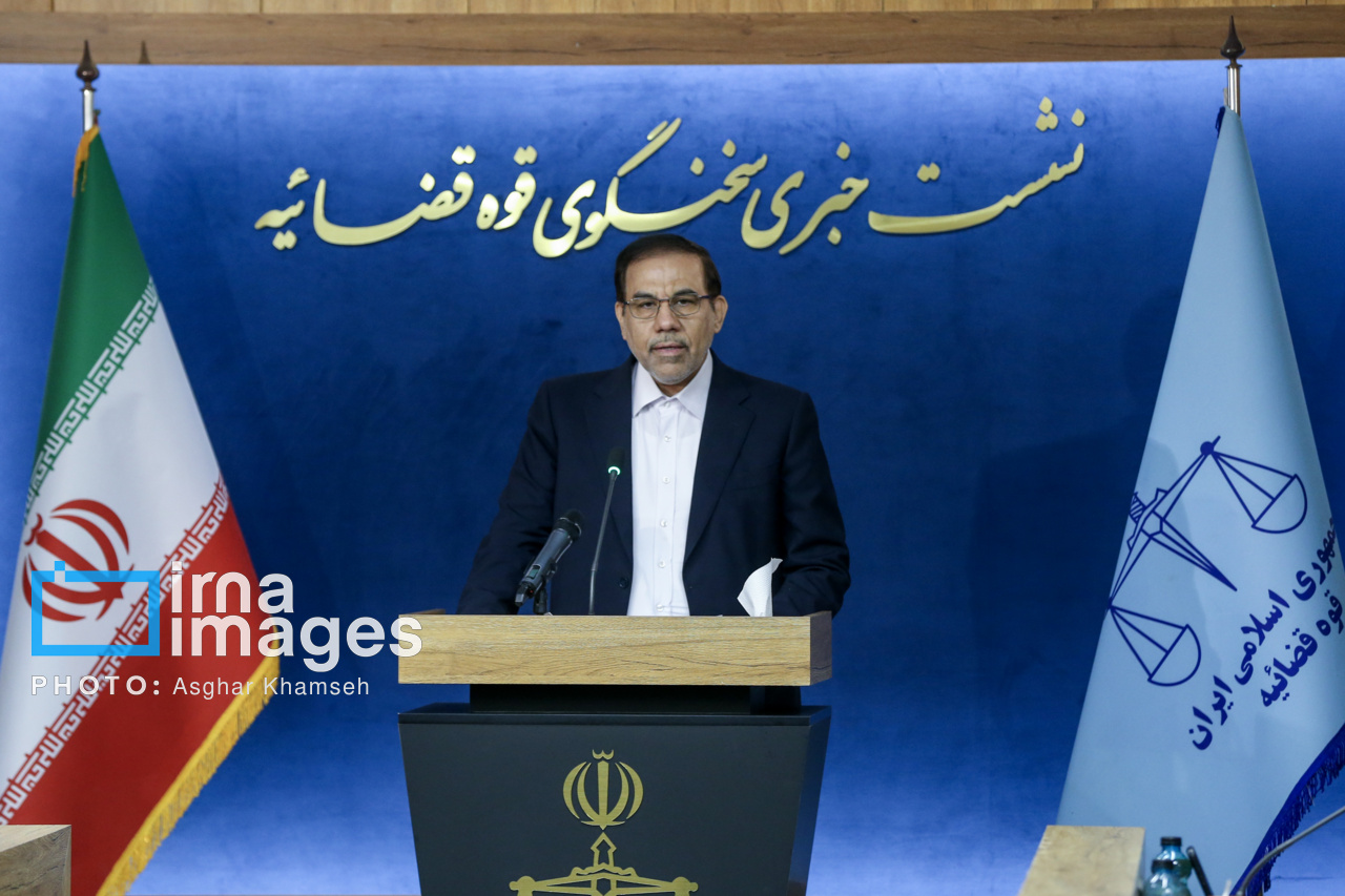 قوه قضاییه در برخورد با فساد هیچ‌گونه تبعیض و خط قرمزی ندارد