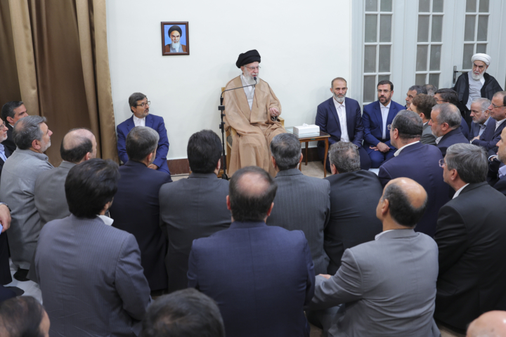 دیدار وزیر کشور و استانداران با رهبر انقلاب