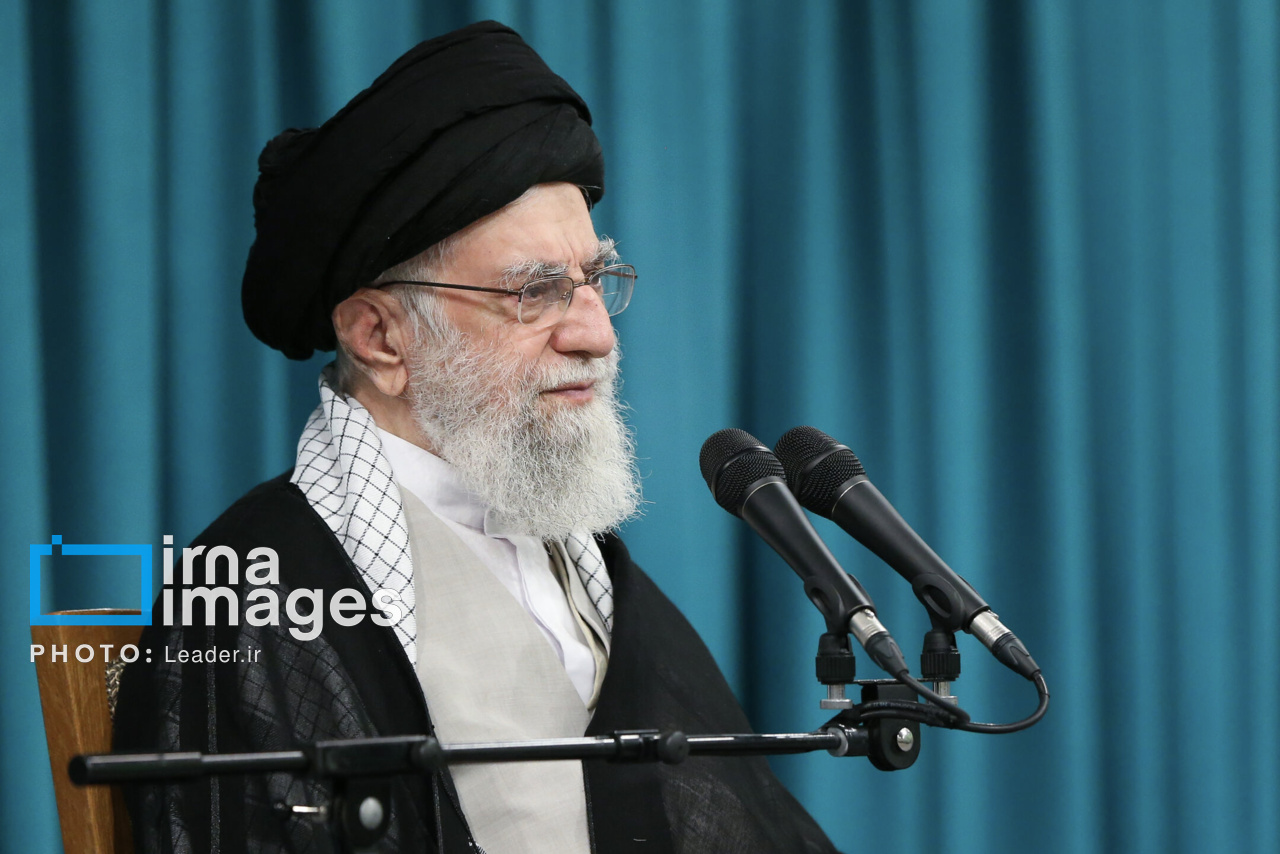 رهبر معظم انقلاب: رژیم صهیونی باید منتظر مجازاتی سخت باشد رهبر معظم انقلاب: رژیم صهیونی باید منتظر مجازاتی سخت باشد