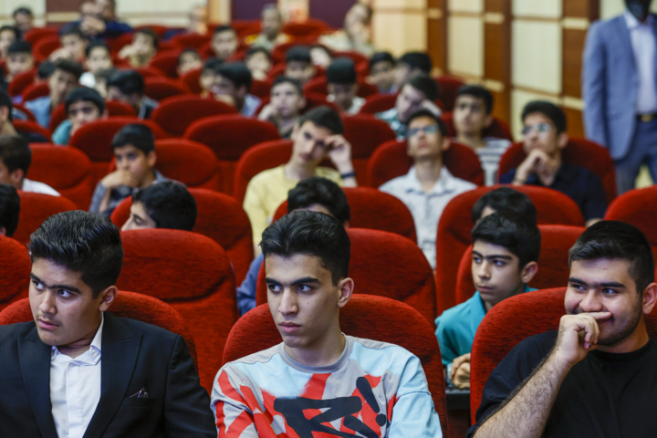 تبدیل نوجوانان از تماشگر به کنشگر با اجرای برنامه مانا