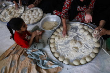 فرمانده سپاه آستارا : ۱۴ تن آرد به روستاها و مناطق عشایری آستارا ارسال شد