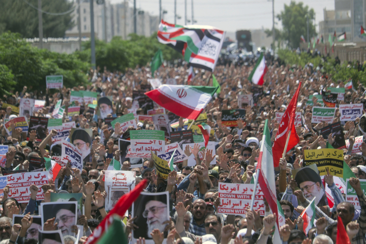 اقدام نظامی برای پشیمان کردن دشمن با قدرت ادامه یابد/ نسبت به عضویت در NPT بازنگری جدی شود